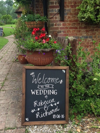 extremely_lovely_weddings_chalkboard_r&r